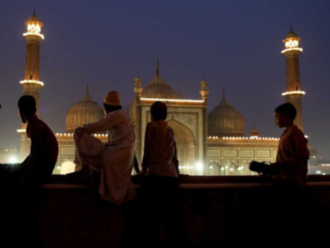Ramadan Vs Ramzan A Linguistic Difference Between Arabic And Urdu Not Meaning Has Led To The Festival S Two Names India News Firstpost Ramadan Vs Ramzan A Linguistic Difference Between Arabic And Urdu Not Meaning Has Led To The Festival S Two Names India News Firstpost