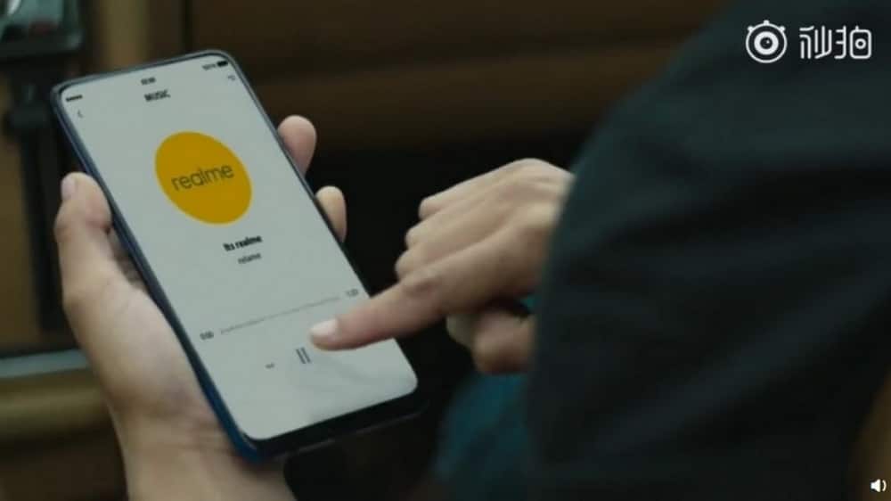 Bezel-less design of the supposed Realme X. Image: Weibo/ Realme