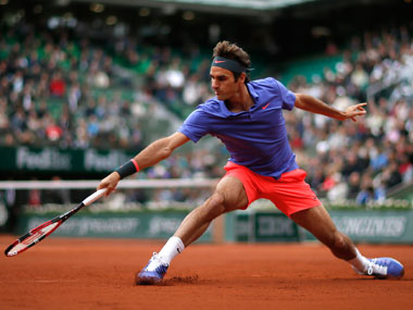 Tennis Rankings: Roger Federer climbs into third place; Naomi Osaka hangs on to slender lead atop WTA charts Tennis Rankings: Roger Federer climbs into third place; Naomi Osaka hangs on to slender lead atop WTA charts