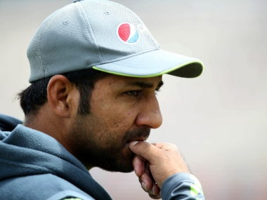 Sarfaraz Ahmed had chance to make graceful exit as Pakistan captain but turned down PCB's suggestion, claims source Sarfaraz Ahmed had chance to make graceful exit as Pakistan captain but turned down PCB's suggestion, claims source