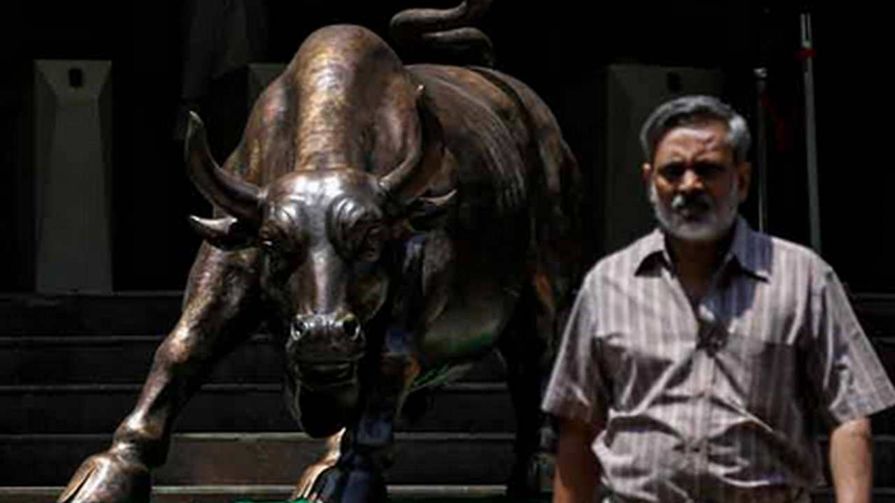 From slumping growth to soaring valuations, Sensex remained stubbornly optimistic in 2019 From slumping growth to soaring valuations, Sensex remained stubbornly optimistic in 2019