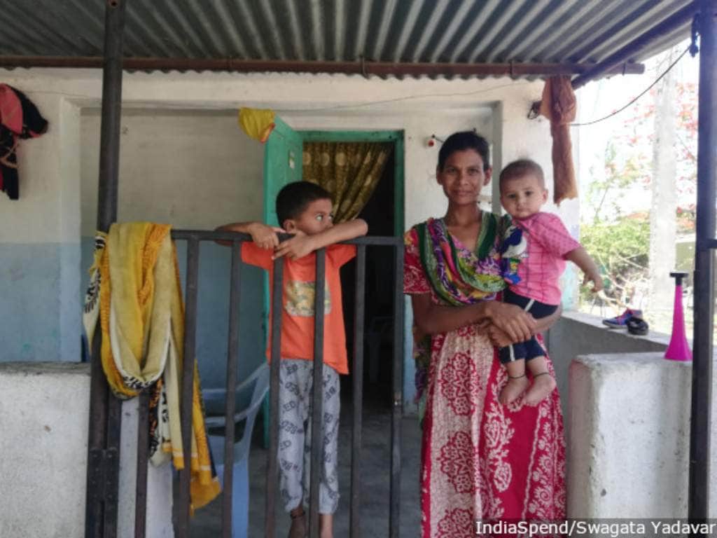 “My mother-in-law used to give me only dal water and told me not to eat non-vegetarian food when pregnant,” says Mumtaz Shaikh, 30. On counsellors’ advice, she started eating everything. Her second son Atif is now eight-month-old, a calm baby with a good appetite, whereas her elder son, Adnan, 5, who did not benefit from her improved diet, is underweight and a finicky eater. Image: Author Provided