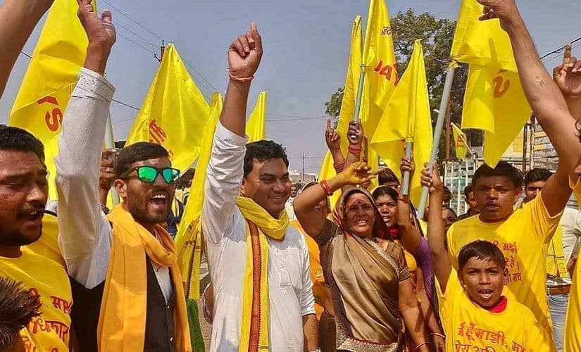 Youths join MLA Dr Hiralal Alawa on a protest march. Firstpost/Bishan Kumar