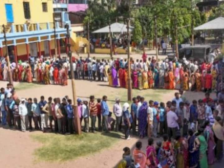 Kishanganj Lok Sabha Election 2019 LIVE Updates: Party, Candidate, Constituency wise Winner, Loser, Leading, Trailing