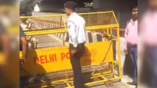 Fact Check: Old video shared on social media with false claim that girl died after ambulance was stopped for Rahul Gandhi's rally