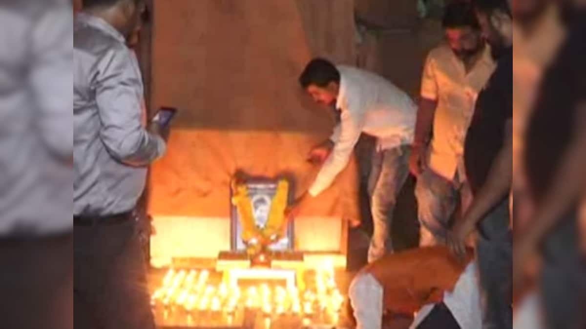 Police arrest six Hindu Mahasabha members for celebrating Nathuram Godse's birth anniversary in Surat