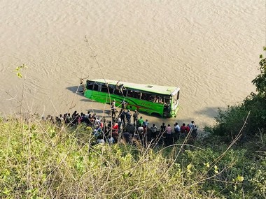 Nepal bus accident: Five killed after vehicle plunges into river in Dhading district; driver flees scene of mishap Nepal bus accident: Five killed after vehicle plunges into river in Dhading district; driver flees scene of mishap