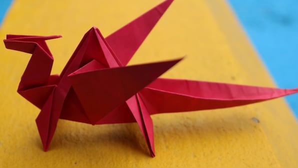 Origami-inspired material absorbs force of landing, could help make rockets reusable