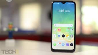 Realme C2 to go on flash sale today at 12.00 pm on Flipkart and Realme.com