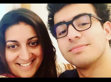 Smriti Irani 'gloats' over son Zohr's 91% marks in CBSE Class 12 exams; Arvind Kejriwal's son Pulkit scores 96.4% Smriti Irani 'gloats' over son Zohr's 91% marks in CBSE Class 12 exams; Arvind Kejriwal's son Pulkit scores 96.4%
