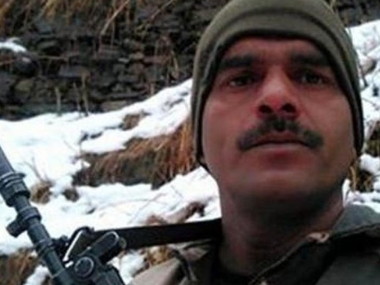 Allahabad HC issues notice to Narendra Modi on ex-BSF jawan Tej Bahadur's plea challenging his election to Lok Sabha Allahabad HC issues notice to Narendra Modi on ex-BSF jawan Tej Bahadur's plea challenging his election to Lok Sabha