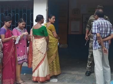 Lok Sabha Election 2019, phase 7: West Bengal records 63.57 percent voter turnout in 9 Lok Sabha seats till 3 pm Lok Sabha Election 2019, phase 7: West Bengal records 63.57 percent voter turnout in 9 Lok Sabha seats till 3 pm