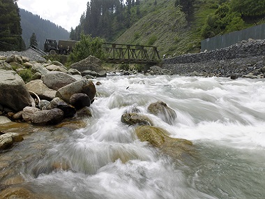 Lok Sabha Election 2019: Compelling local narrative, targeted income scheme could make water a voting issue Lok Sabha Election 2019: Compelling local narrative, targeted income scheme could make water a voting issue