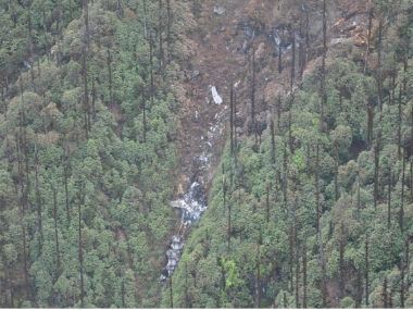 AN-32 crash: Mortal remains of three Indian Air Force personnel from Kerala brought by special aircraft from Assam AN-32 crash: Mortal remains of three Indian Air Force personnel from Kerala brought by special aircraft from Assam