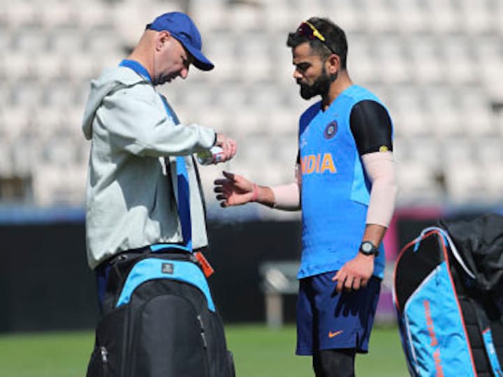 ICC Cricket World Cup 2019: India skipper Virat Kohli hurts thumb during training, extent of injury unclear
