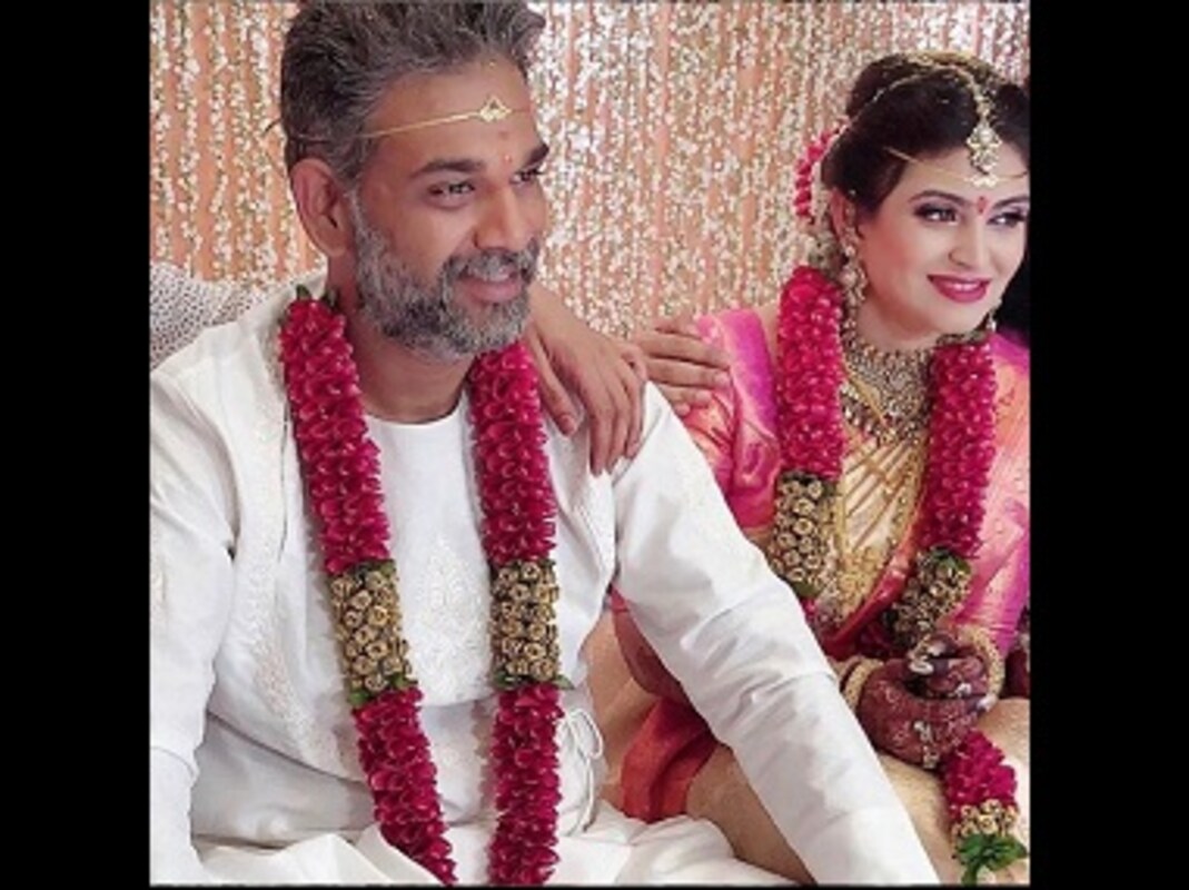 Allu Arjun S Elder Brother Allu Bobby Gets Married To Mumbai S Neela Shah In Intimate Ceremony Entertainment News Firstpost Find over 100+ of the best free indian marriage images. elder brother allu bobby gets married