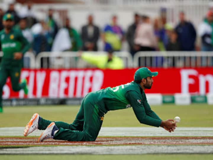 ICC Cricket World Cup 2019: Pakistan need to improve fielding ahead of India clash, says captain Sarfaraz Ahmed