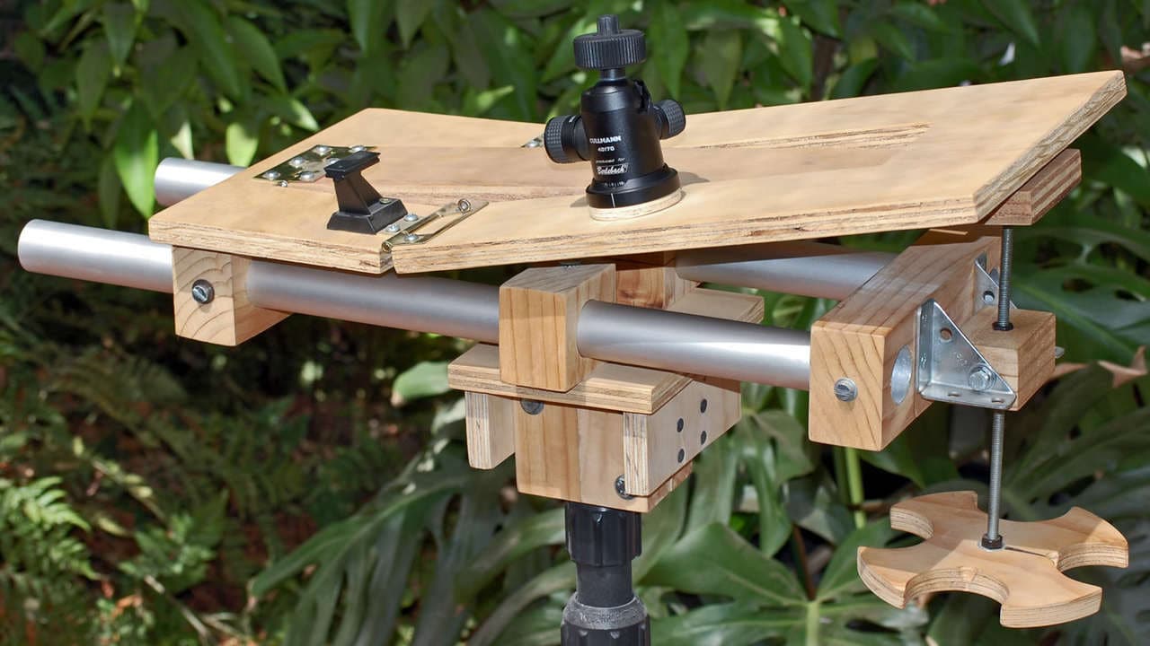 A double arm barn door drive for astrophotography.