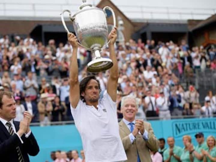 Queen's Club Championships 2019: 37-year-old Feliciano Lopez beats Gilles Simon in thrilling three-set clash to become oldest singles champion