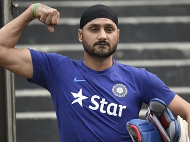 India vs Pakistan, ICC Cricket World Cup 2019: Forks in hand, Harbhajan Singh and Mohammed Yousuf were ready to attack each other in 2003 India vs Pakistan, ICC Cricket World Cup 2019: Forks in hand, Harbhajan Singh and Mohammed Yousuf were ready to attack each other in 2003