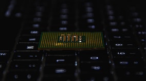 Intel wants to make the PC great again, but it can't do so alone