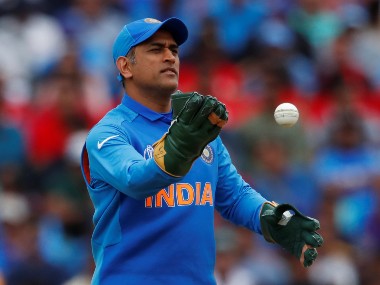 ICC Cricket World Cup 2019: MS Dhoni wears dagger-free gloves against Australia after insignia controversy ICC Cricket World Cup 2019: MS Dhoni wears dagger-free gloves against Australia after insignia controversy