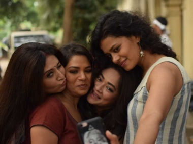 Onek Diner Pore movie review: Debarati Gupta turns a school reunion drama into a wholesome work of art Onek Diner Pore movie review: Debarati Gupta turns a school reunion drama into a wholesome work of art