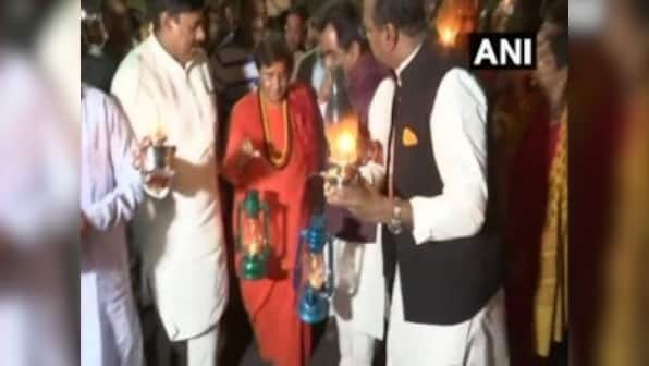Pragya Singh Thakur joins BJP workers in protest in Bhopal against power cuts, water shortage in Madhya Pradesh