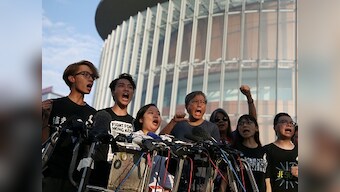 Hong Kong protests fade as govt headquarters reopen, but protesters want Chief Executive Carrie to quit