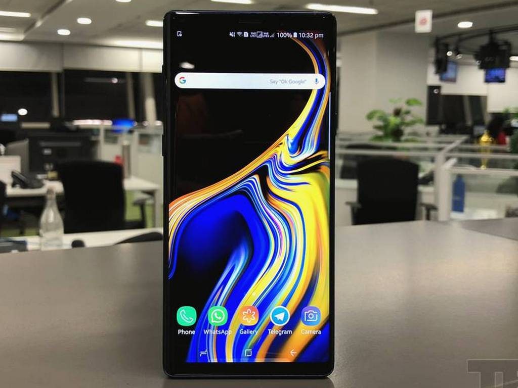 Exclusive: Samsung Galaxy Note 10 Pro renders reveal quad cameras, no  headphone jack or Bixby button -  Daily