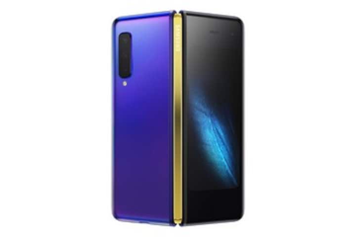Samsung poised to benefit from China virus woes afflicting Apple, other rivals; half of Korean firm's smartphones made in Vietnam