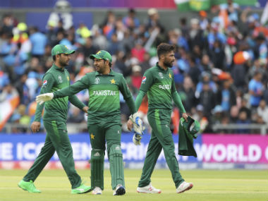 India vs Pakistan, ICC Cricket World Cup 2019: Insipid loss exposes glaring gaps in Sarfaraz Ahmed's captaincy and planning India vs Pakistan, ICC Cricket World Cup 2019: Insipid loss exposes glaring gaps in Sarfaraz Ahmed's captaincy and planning