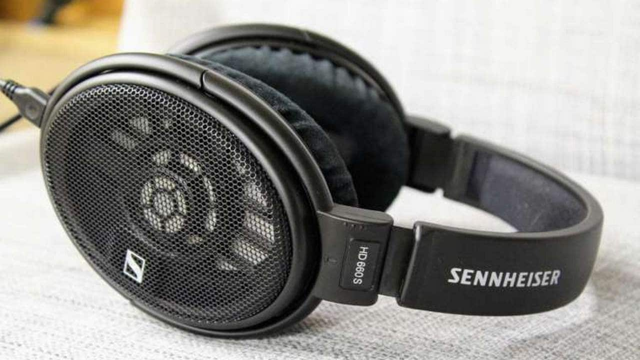 The Sennheiser HD 660s are meanhwile, circum-aural headphones. Image: Sennheiser