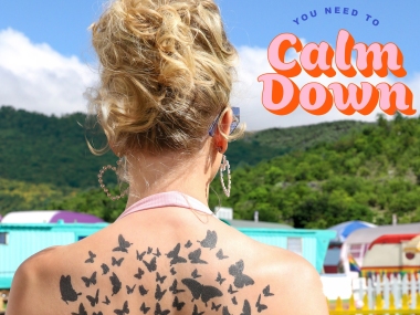 Watch: Taylor Swift’s 'You Need to Calm Down' music video features Katy Perry, Ryan Reynolds, Ellen DeGeneres Watch: Taylor Swift’s 'You Need to Calm Down' music video features Katy Perry, Ryan Reynolds, Ellen DeGeneres