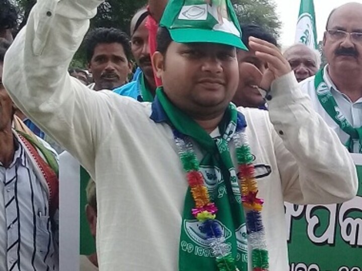 Odisha BJD MLA apologises for forcing PWD engineer to do sit-ups, claims he did it to save officer from angry people