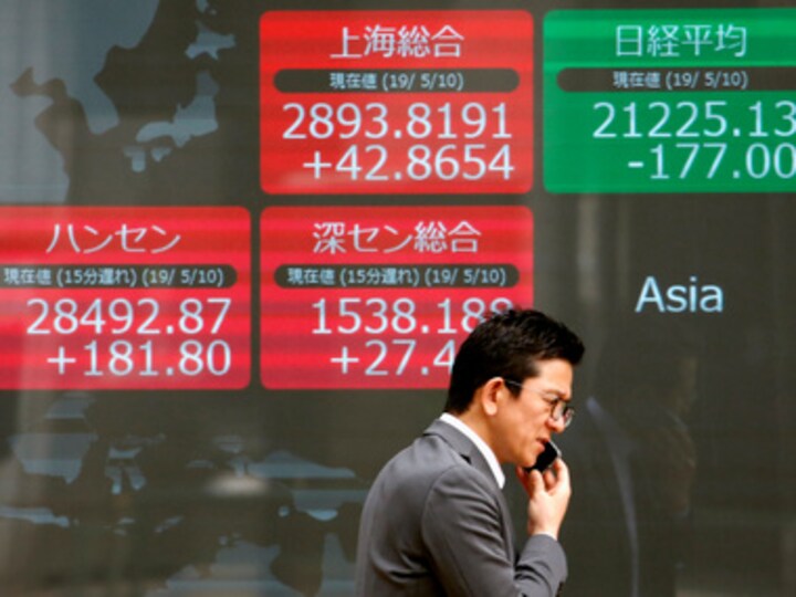 Asian shares inch higher, safe-haven assets give up overnight gains but growth worries cap gains; investor focus on monetary policy