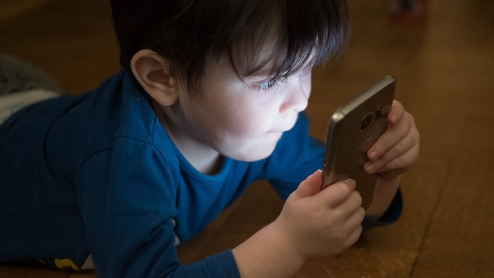 Students excessively using phones experience isolation, depression and anxiety