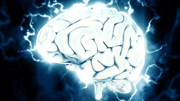 Neuron web in human brain is similar to the network of galaxies in the Universe