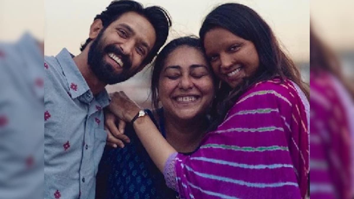 Chhapaak: Meghna Gulzar wraps film's shoot, shares photographs with Deepika Padukone, Vikrant Massey