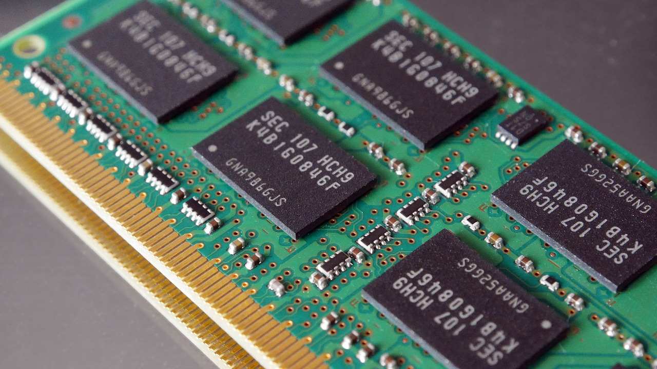 Researchers Invent New Type Of Computer Memory With Ultra