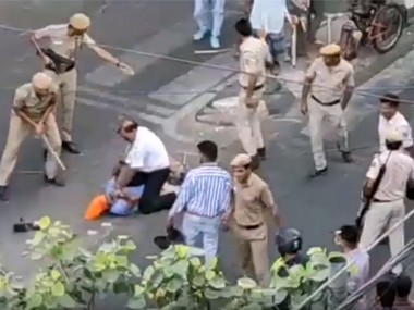 Delhi Police, tempo driver street fight turns political; BJP unhappy with Akali Dal MLA's outburst against Centre, cops Delhi Police, tempo driver street fight turns political; BJP unhappy with Akali Dal MLA's outburst against Centre, cops