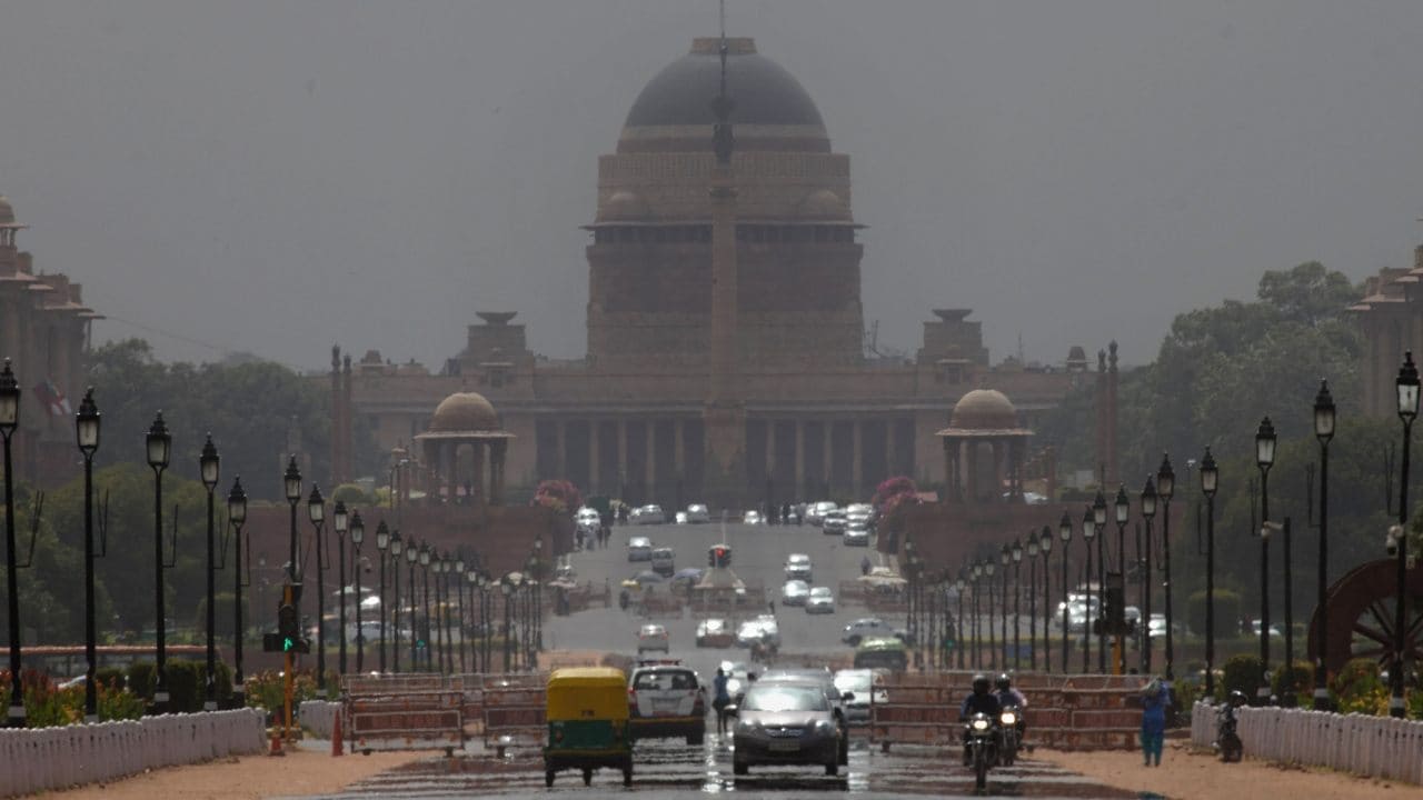 Heat wave grips Delhi Deforestration in Aravallis has made fight