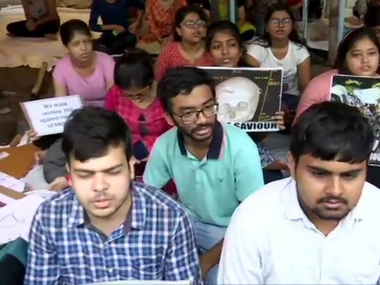 West Bengal doctors' strike: 'Deeply ashamed,' Mamata's aide's daughter, own nephew criticise govt, join thousands showing solidarity with medicos West Bengal doctors' strike: 'Deeply ashamed,' Mamata's aide's daughter, own nephew criticise govt, join thousands showing solidarity with medicos