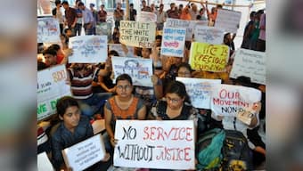 West Bengal doctors' strike: Mamata Banerjee invites protesting medicos for another meeting after first snub; doctors' demand CM's apology