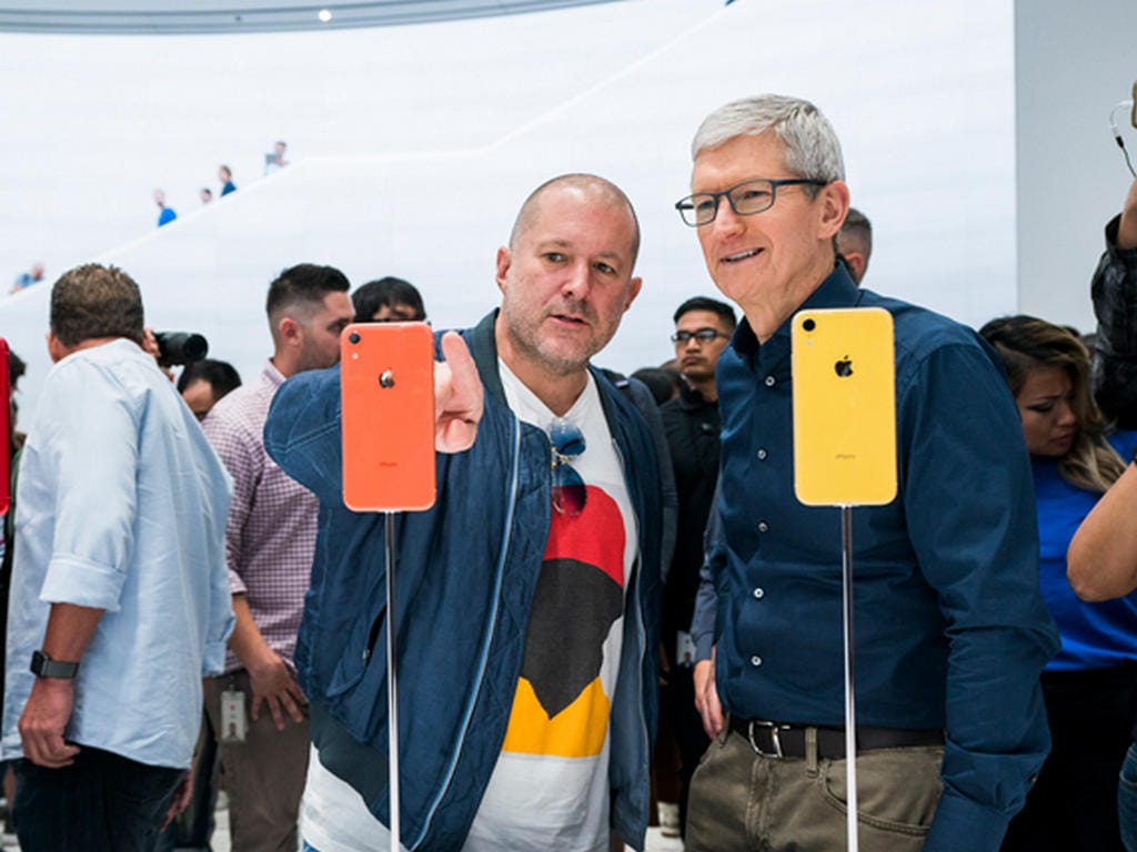 (Left) Jonathan Ive and (Right) Apple CEO Tim Cook. Image: Apple