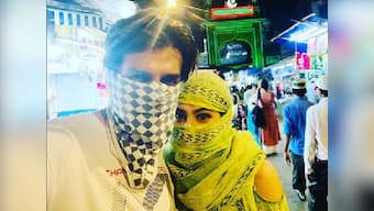 Kartik Aaryan, Sara Ali Khan cover their faces, visit mosque together to celebrate Eid