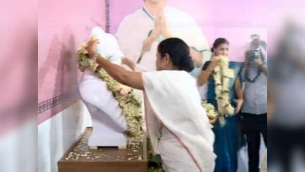 Mamata Banerjee unveils Vidyasagar's bust weeks after Kolkata college vandalism, slams BJP over poll-related violence