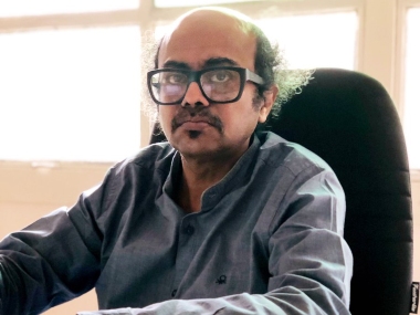 Writer-journalist Manoj Nair found dead in his Kochi home; police register case of 'unnatural death' Writer-journalist Manoj Nair found dead in his Kochi home; police register case of 'unnatural death'