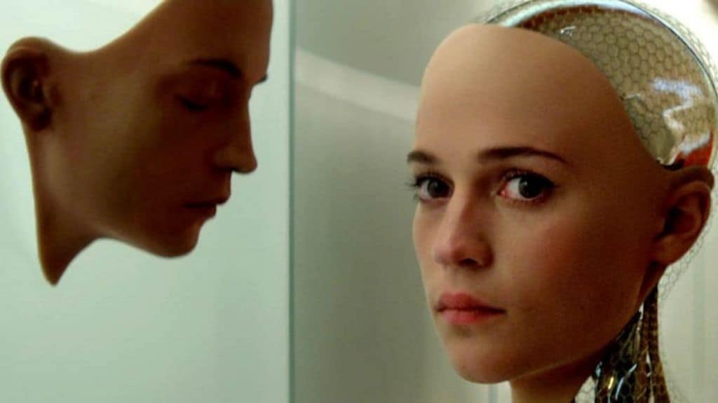 Ex Machina (2015). Photo credit: https://bit.ly/2KKF53U
