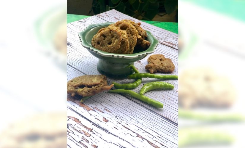 Maachher deemer bora (Fish roe fritters)